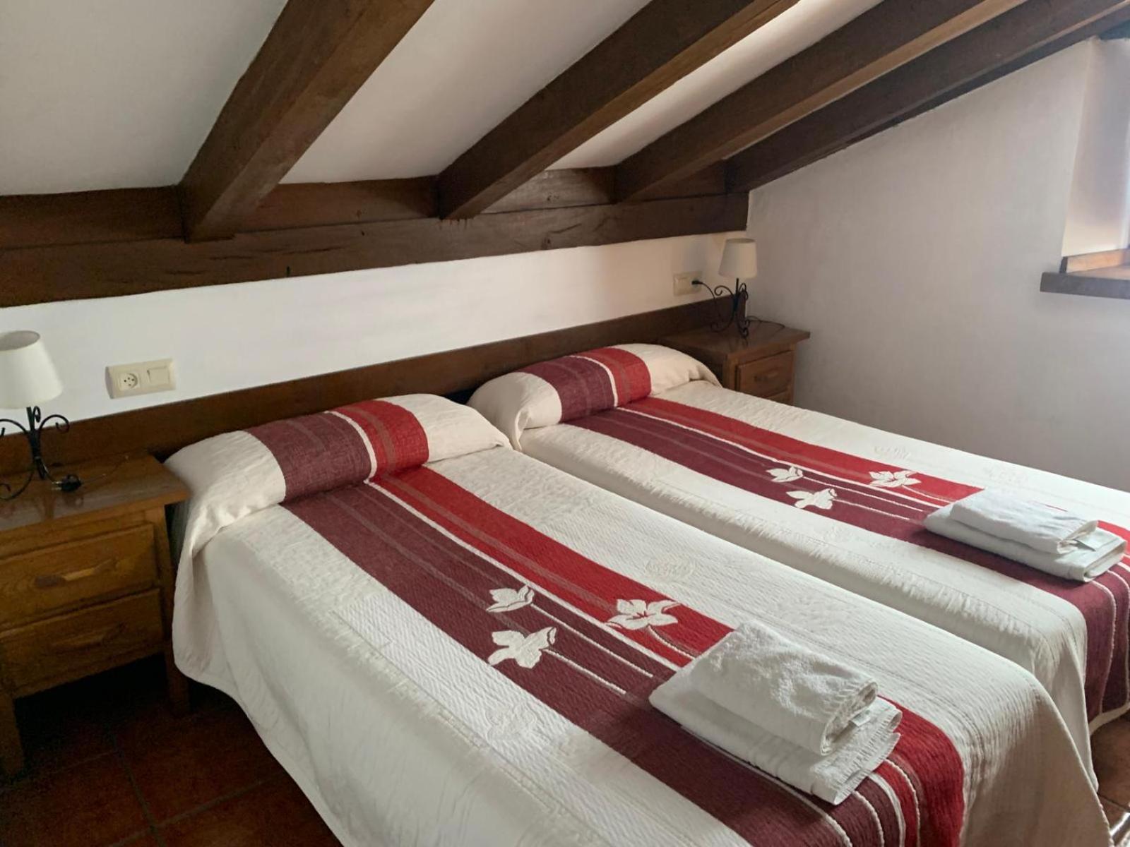 Apartamentos Las Rocas De Brez Esterno foto