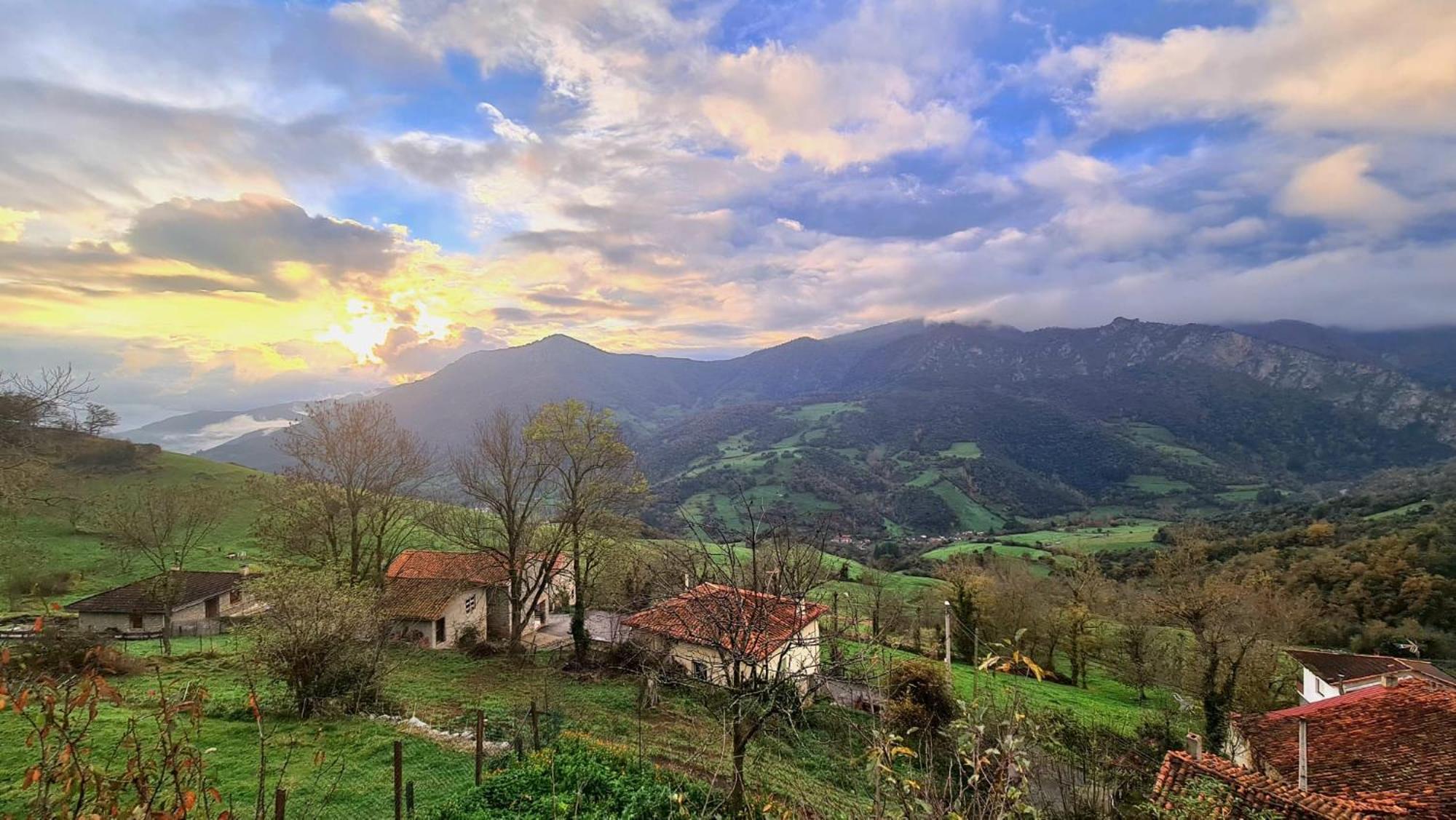 Apartamentos Las Rocas De Brez Esterno foto